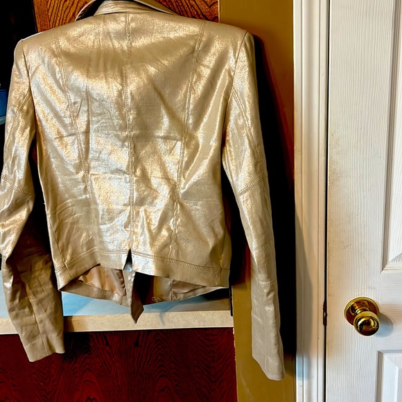 Guess Jacket size small used not abused good shape tan sparkle colour - Picture 3 of 3